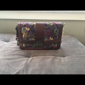 Fossil purse never used
